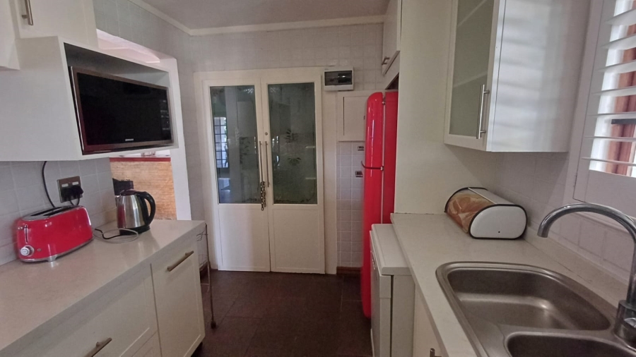6 Bedroom Property for Sale in Kosmos North West